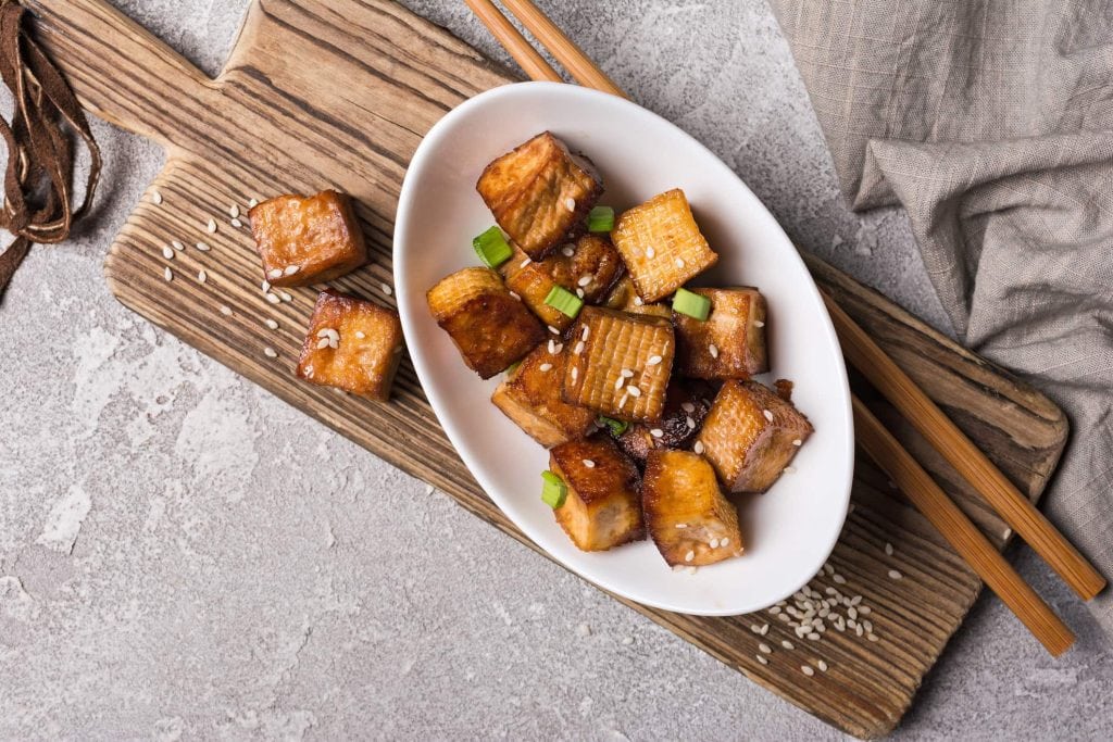 Wie wird Tofu schön knusprig?