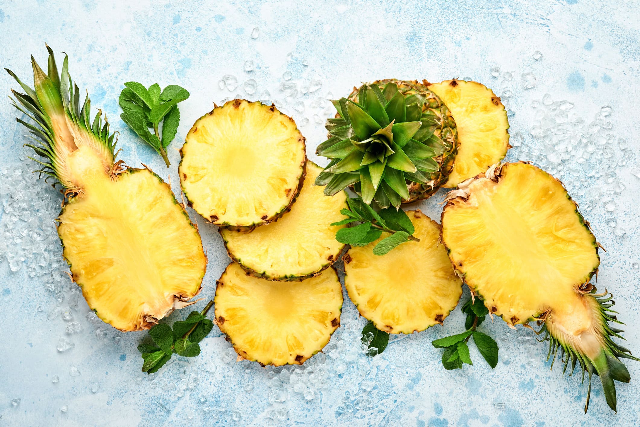 Exotische Frische: Ananas schneiden leicht gemacht
